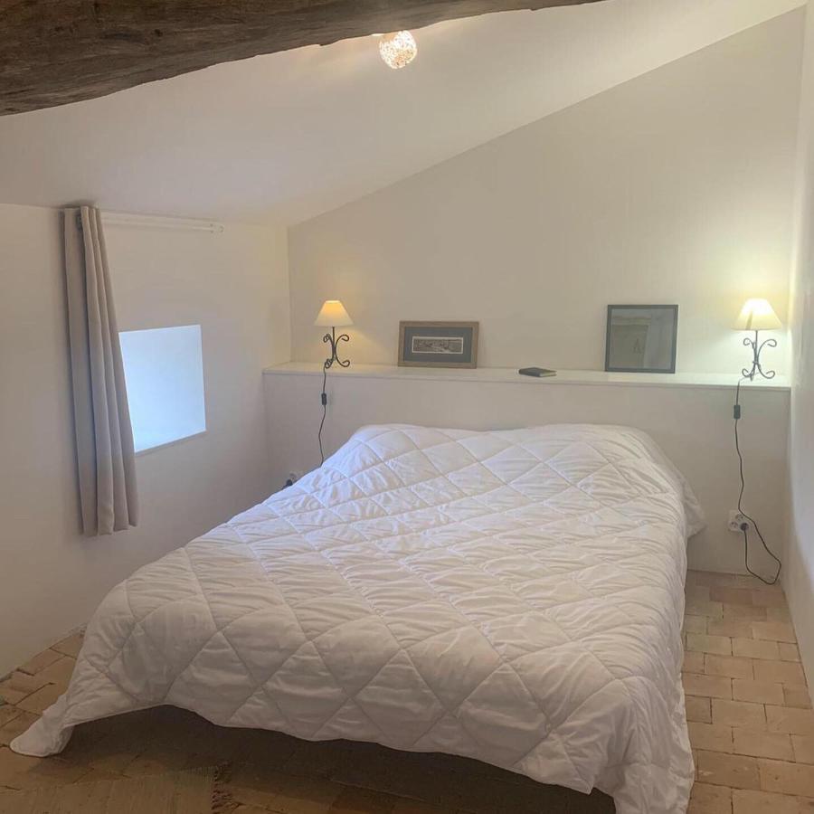 Gite Au Haras Les Aubiers Exterior photo